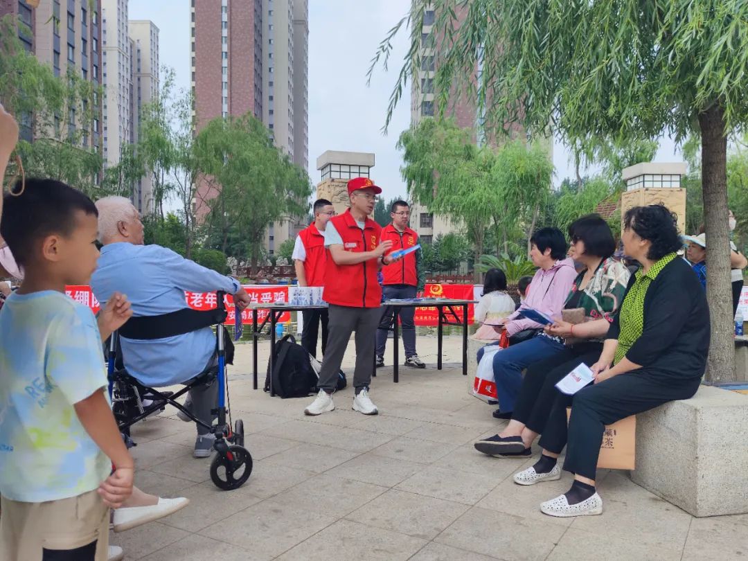 神闪耀新时代 志愿之光温暖千家万户z6尊